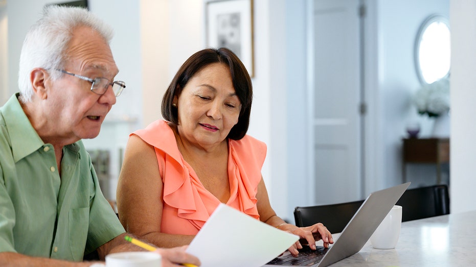 Couple planning for retirement